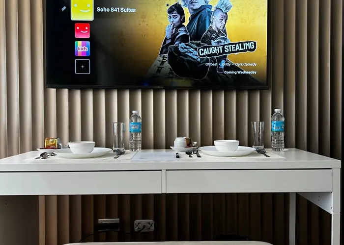 Soho 841 1br 400mbps Wifi Near Sm Fairview * Manila