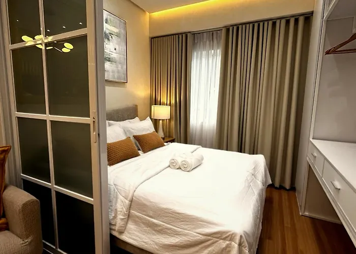 Soho 841 1br 400mbps Wifi Near Sm Fairview Manila